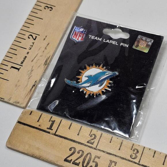 Miami Dolphins Licensed NFL Football Official Team Logo Lapel Pin (New) - Picture 2 of 3
